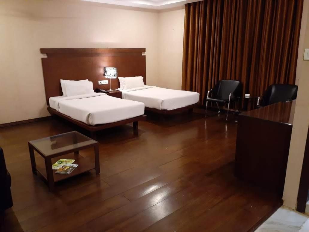 Hotel Md'S Continental Jorhat Exterior photo