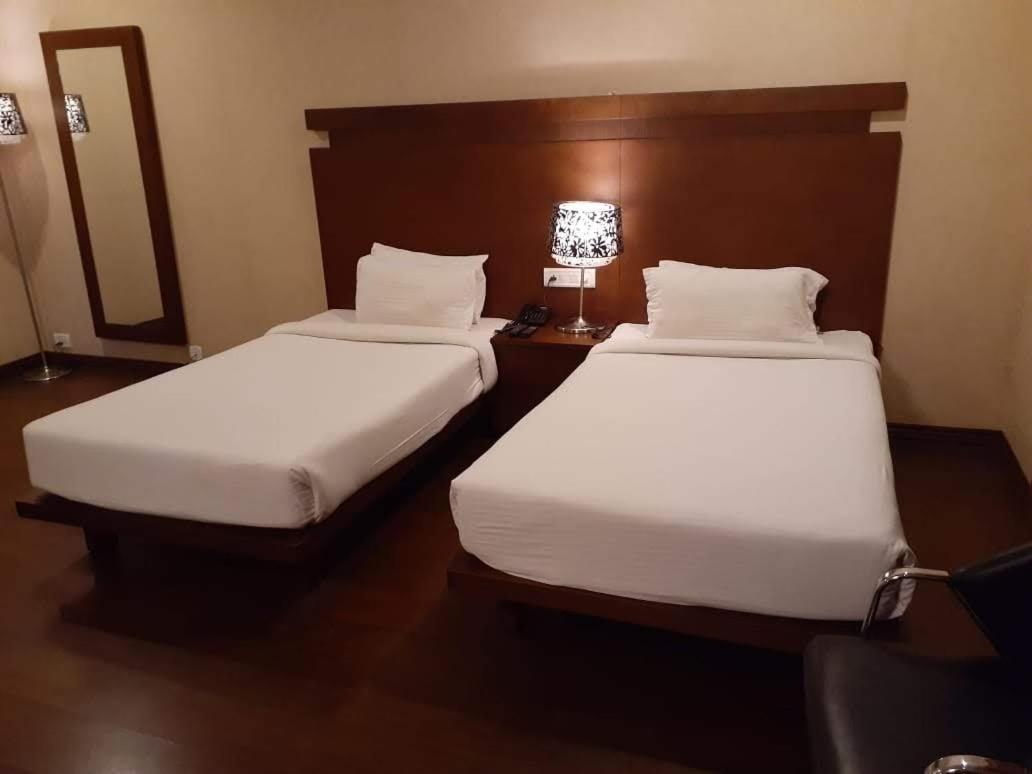 Hotel Md'S Continental Jorhat Exterior photo