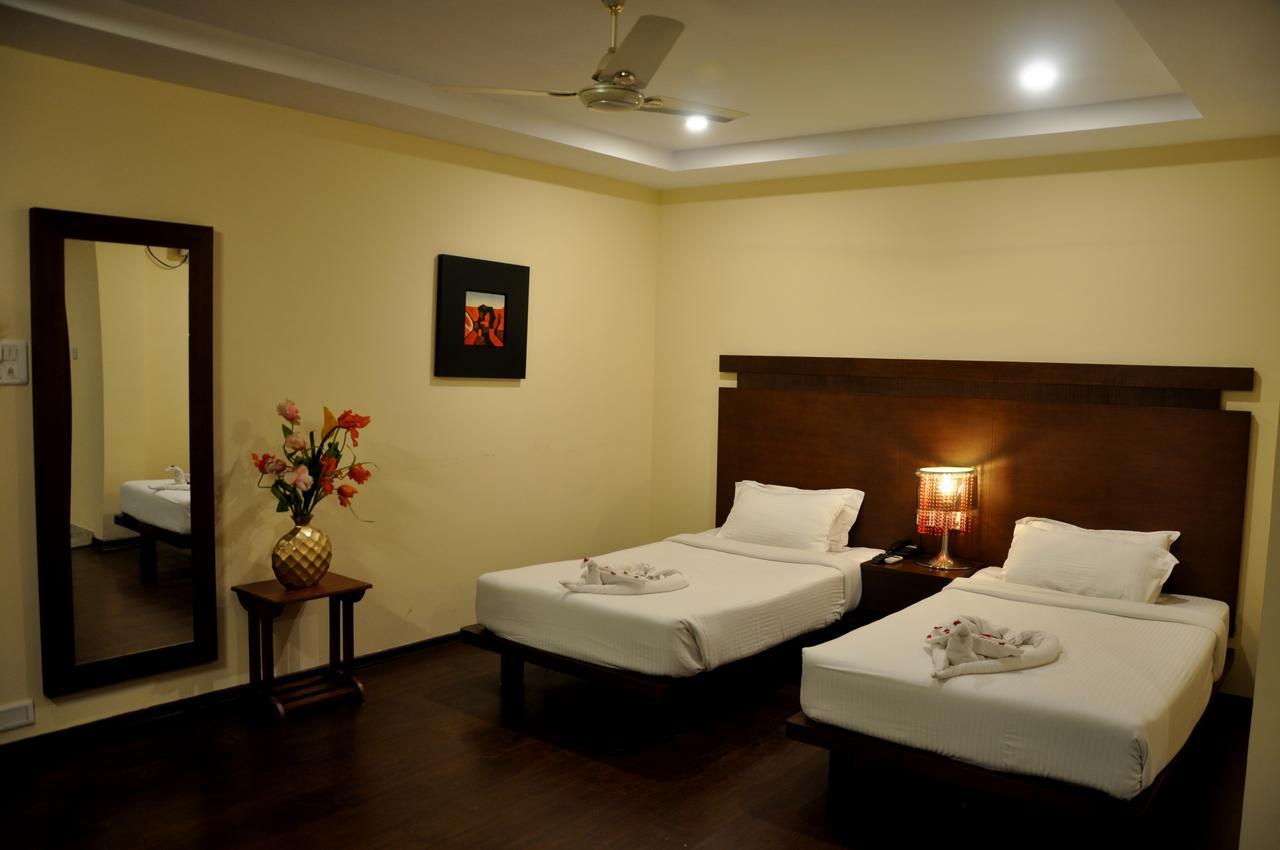 Hotel Md'S Continental Jorhat Exterior photo